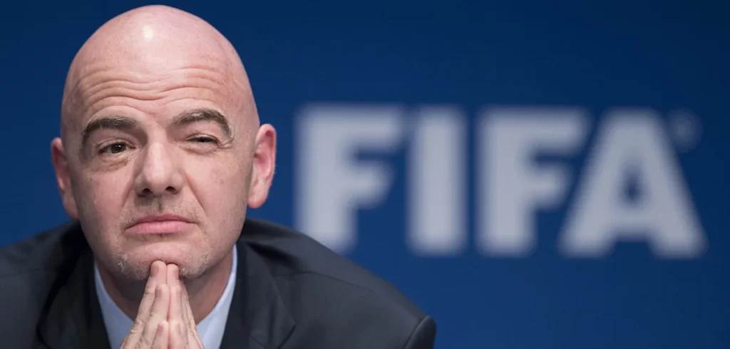 Crise à la FIFA : l’UEFA réclame la démission d’Infantino